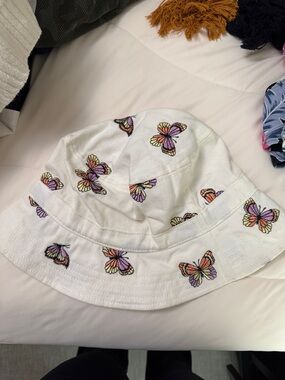 American Eagle Outfitters White Bucket Hat with Multicolor Butterfly Embroidery